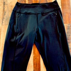 Athleta Distance Jogger in Black